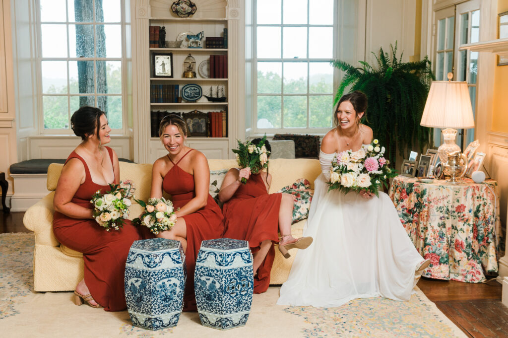 Leesburg wedding, Hunt country wedding, bridesmaid bouquets, minimal greenery bridal bouquet