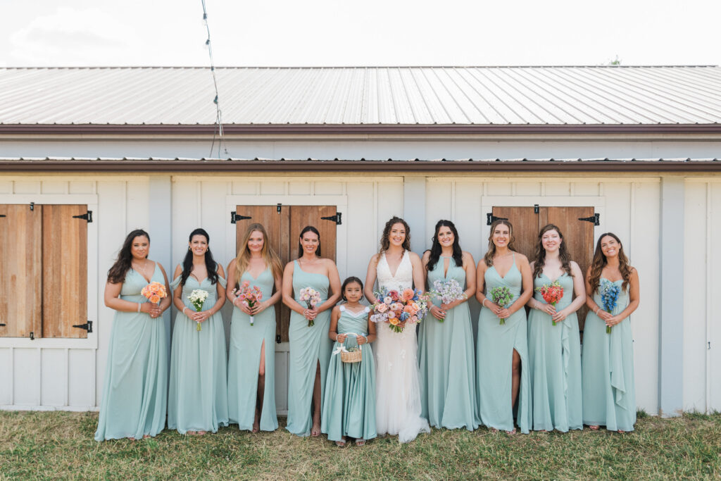 Rivers bend ranch wedding, mismatched bridesmaid bouquets